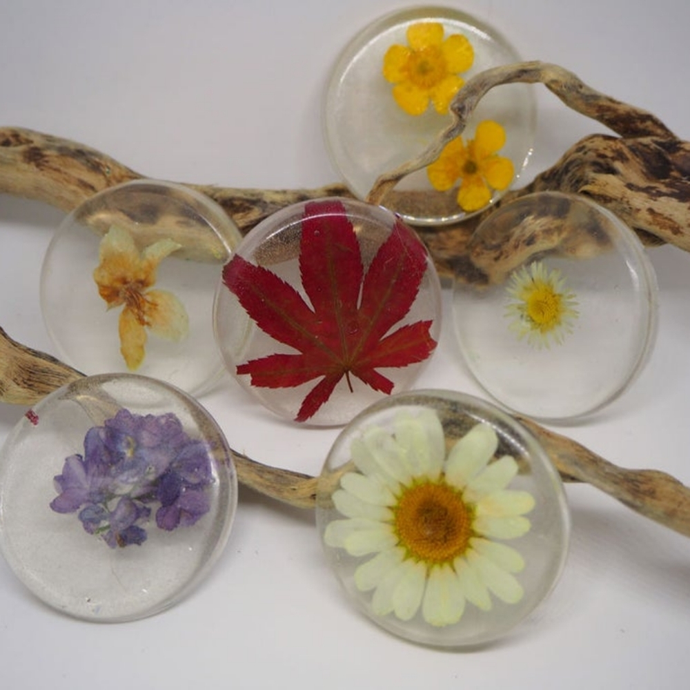 Lifetime memories with custom resin decor/jewelry